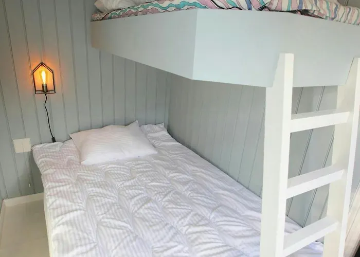 Ferienhaus With Two Terraces Near Risor *