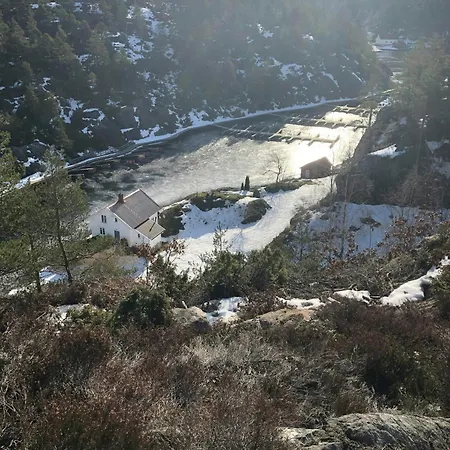 With Two Terraces Near Risor * Sondeled